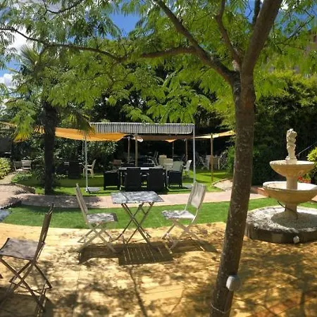 Maison De Mallast Bed & Breakfast *
