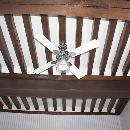 Maison De Mallast Bed & Breakfast *