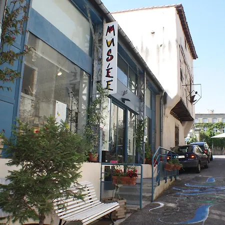 Maison De Mallast Couette-café 3*