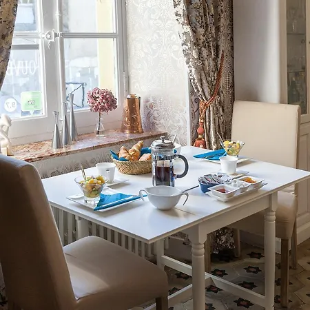 Maison De Mallast Bed & Breakfast Montolieu