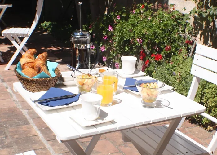 Maison De Mallast Bed & Breakfast 3*