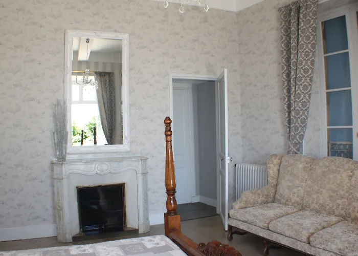 Bed & Breakfast Maison De Mallast 3*