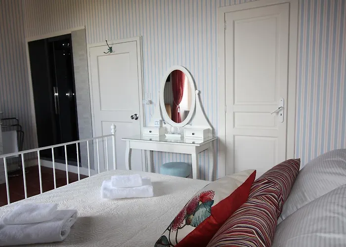 Maison De Mallast 3* Montolieu